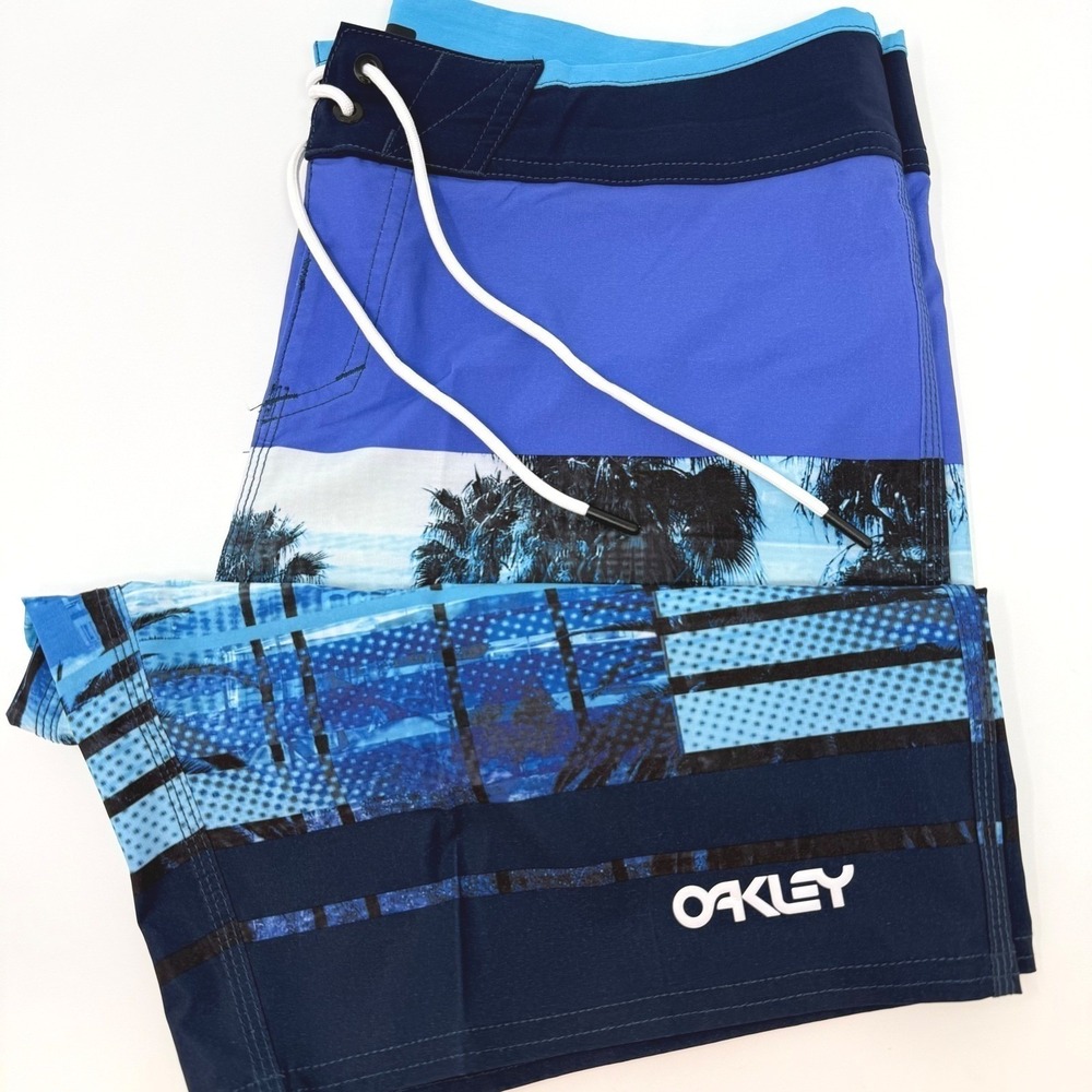 Oakley Mens Size 33 Blue Performance Fit Board Shorts Swim Trunks